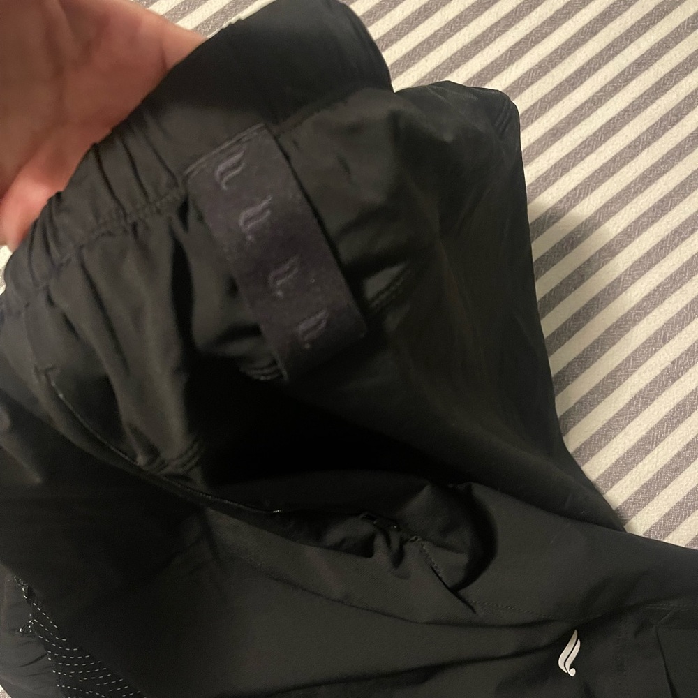 Fabletics short bundle - Picture 10 of 17